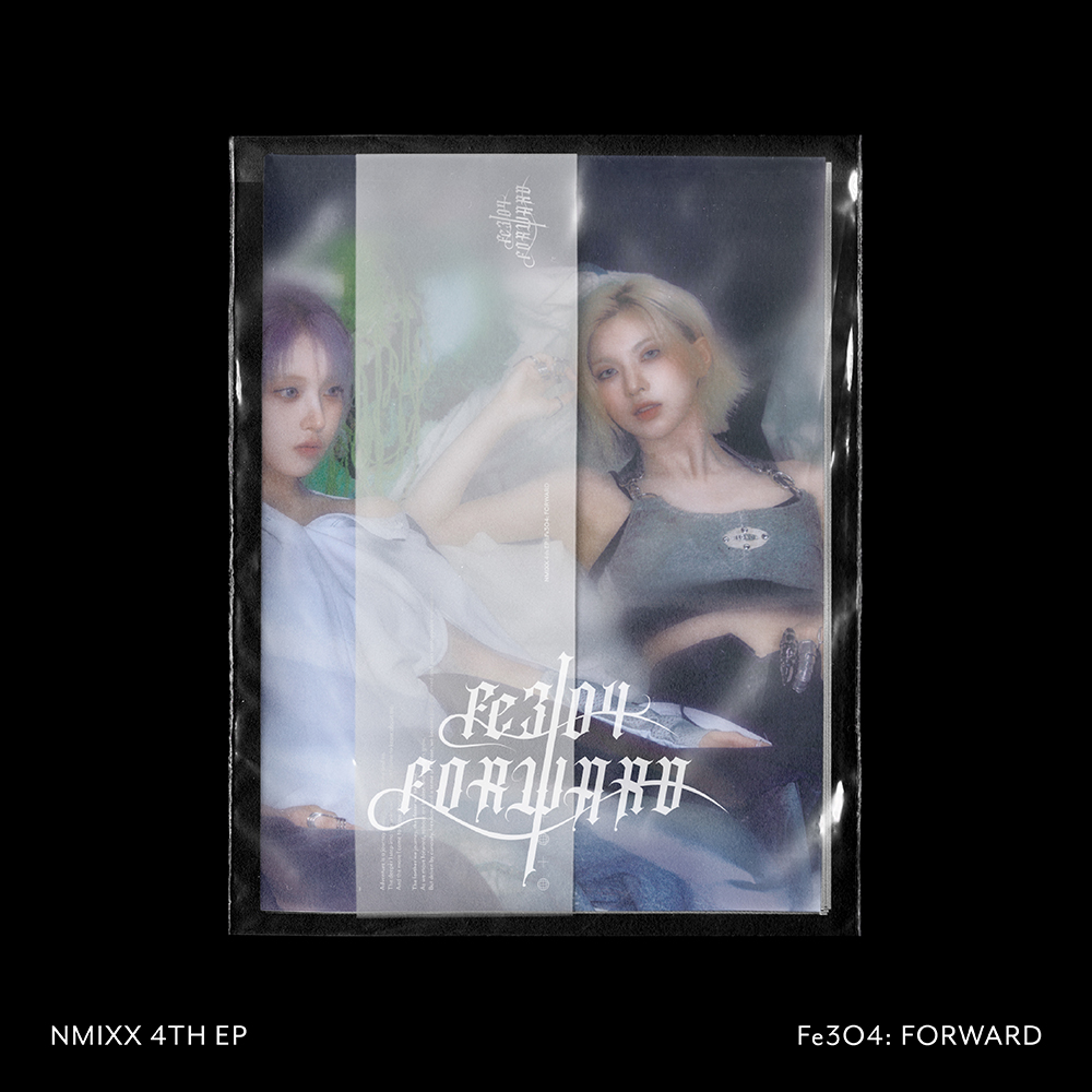 Fe3O4: FORWARD (Ready Ver.) - NMIXX OFFICIAL STORE Fe3O4: FORWARD (Ready Ver.) - NMIXX OFFICIAL STORE
